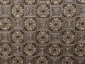 アンティーク　幾何学に丸模様織り出し本場泥大島紬着物